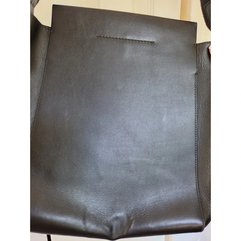 Everlane The Form Crossbody Bag Black Leather Minimalist Made In Italy